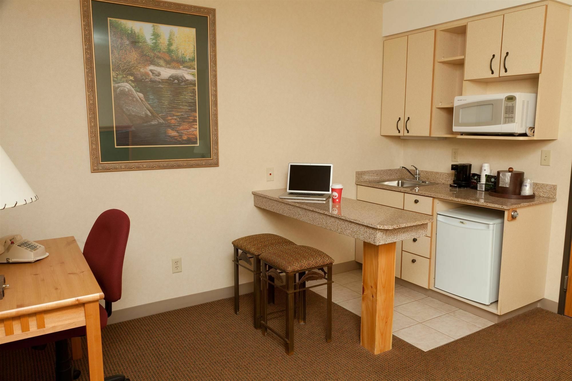 Best Western Golden Spike Inn & Suites Hill City Εξωτερικό φωτογραφία